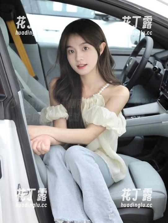 少女秩序-鹿可 少女秩序 - 观看鹿可的旗袍作品,体验复古风情与现代时尚的完美邂逅.txt