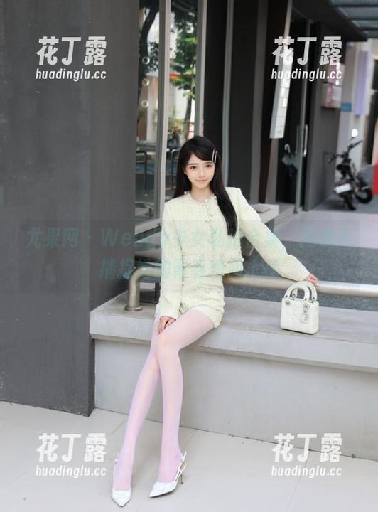 尤果网 - Wendy少女私拍合集，用镜头捕捉她的青春瞬间.txt