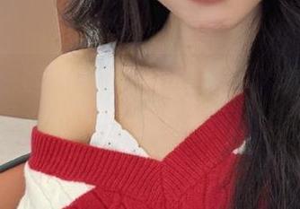 尤果网 - 李莉莉学姐图集分享，倾情呈现她的摄影艺术之旅.txt