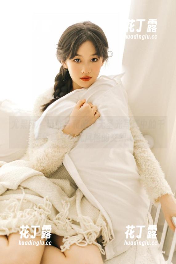 尤果网-研依 尤果网 - 研依与和服:无圣光写真中的千年传承与当代风格的交织.txt