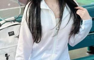 尤果网 - 贝拉长腿写真集的魔力：原图展现她与众不同的风采！.txt