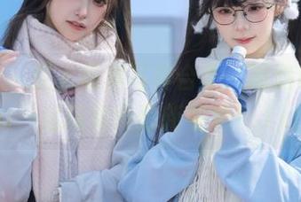 尤蜜荟 - 双人私房写真合集：跟随Lingyu一起探索摄影新视角！.txt