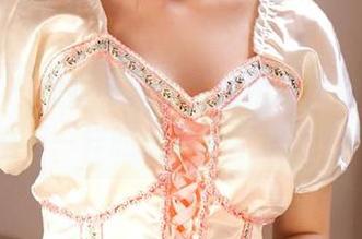尤蜜荟 - 周妍希修女主题精选作品，展现她不一样的摄影艺术视角.txt