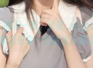 尤蜜荟 - 轻松一笑，蛋蛋_egg的黑色写真套图绝对是你一天的快乐源泉！.txt