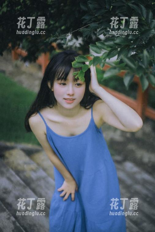 屿鱼yukako的制服套图，掀起夏日清新的风潮，快来一起欣赏吧！.txt
