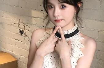 推女神 - 温暖幽默：黄歆苑chobits的热门高清在线礼服写真，笑对生活的每一面！.txt