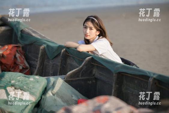 星颜社-李柯颖 星颜社 - 高清毛衣写真,李柯颖美图带你领略寒冬里的温暖与风情!.txt
