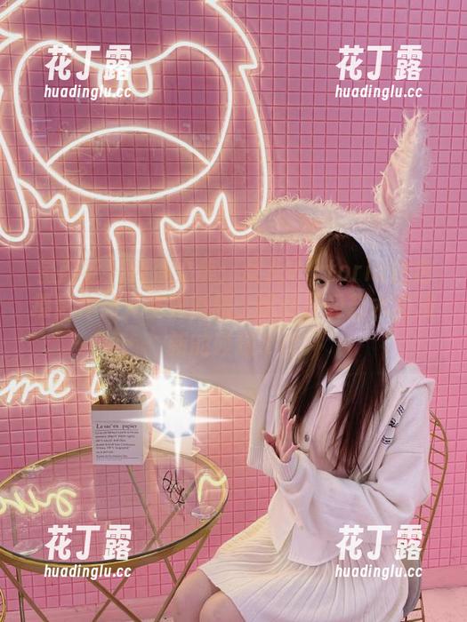 星颜社-果儿Victoria 星颜社 - 纯净之美:果儿Victoria白色摄影作品无圣光原图,带你享受艺术与清新的碰撞.txt
