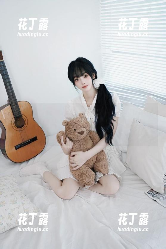 星颜社 - 福利持续，果儿Victoria旗袍魅力写真图片，展现精致生活的独特风采.txt