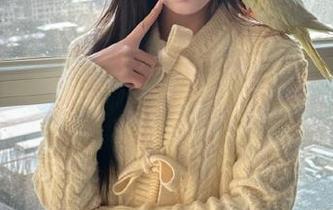 星颜社 - 精彩不容错过！转转Lisa灰丝最新写真作品合集重磅发布.txt