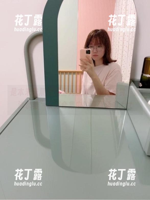 是本末末 是本末末展现无圣光魅力,带你细赏“竞泳水着”系列合集中的青春活力.txt