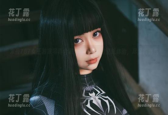 末夜787女王独家写真合集：不可错过的壁纸体验，尽显青春气息.txt