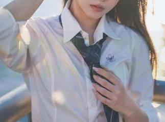 果咩酱w的独特视角下，伊丽莎白写真合集精彩分享，呈现令人心动的瞬间！.txt