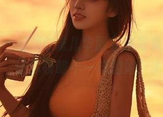果团网 - 蜜桃Q妹儿华丽和服写真最新美图，让你领略不一样的她！.txt