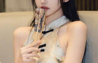 微密圈 - 桃沢樱呀的美足写真高清分享，感受足下的无限魅力.txt