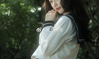 最新写真集来袭，桃良阿宅与女友共同谱写甜蜜故事！.txt