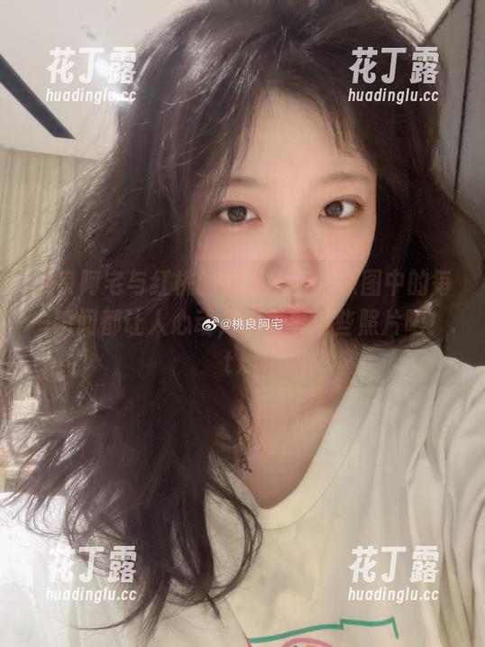 桃良阿宅与红桃的完美结合，原图中的每一瞬间都让人心动，来看看这些照片吧！.txt