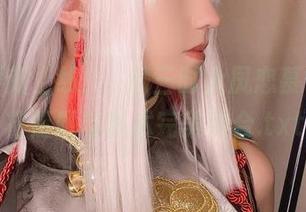 原图更新上线！桜满三时大凤恋慕伴侣，将情感与艺术完美结合.txt