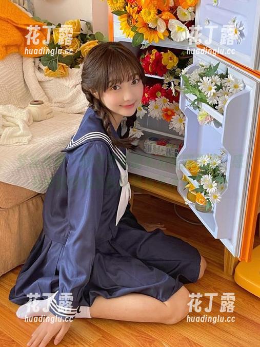 梦丝女神 - 探索雪馨的私房美腿作品，感受她独特的摄影风格与艺术魅力.txt