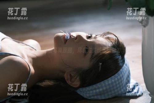 森萝财团 森萝财团私房写真原图,尽享完美丝足的魅力.txt