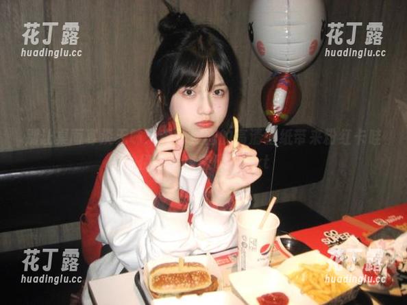 别让桌面寡淡无味：森萝财团的高清壁纸带来粉红卡哇伊的治愈密码！.txt