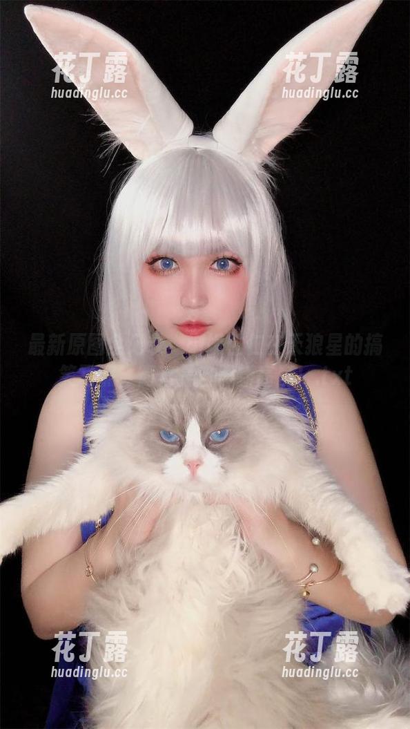 最新原图全记录：椒妮佐仁在天狼星的搞笑写照，简直是自黑新高度！.txt