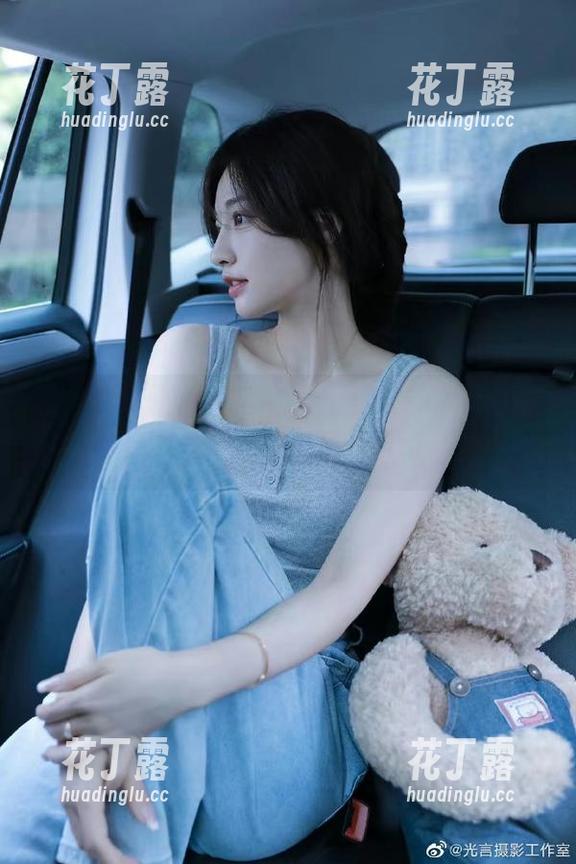 模范学院 - 独特创意，任莹樱Jenny最新婚纱系列写真，超值资源尽在此处！.txt