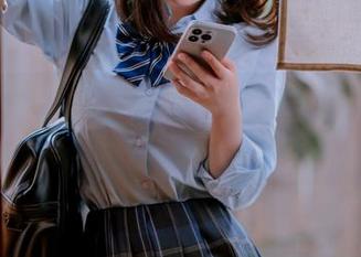 樱井宁宁精选写真集：内衣里的幻想与现实交织，谁能抵挡？.txt
