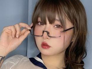 走进次屁啦的秘密高清图包，体验她写真作品的每一个动人时刻！.txt