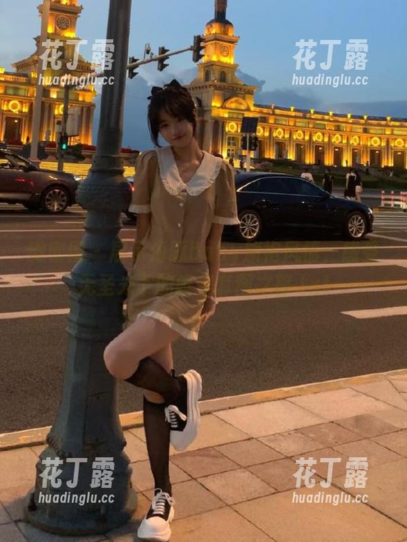 海豚baby 微密圈 - 展示海豚baby旗袍风情,感受无圣光下的唯美套图之旅.txt