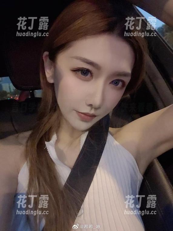 昔日学妹如今源纱希喵喵喵，快来看看这张原图图集的趣事！.txt