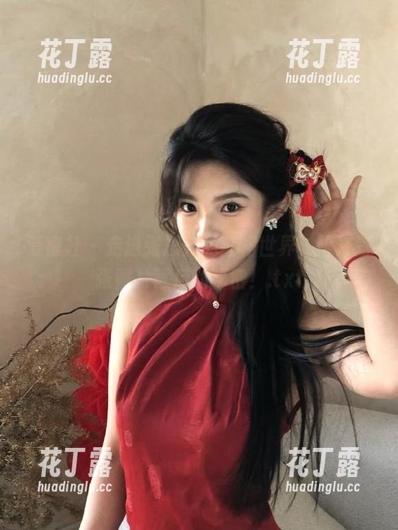爱蜜社-张思允 爱蜜社 - 走进张思允的红裙世界,揭开每张照片背后的秘密!.txt