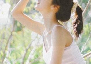 物恋传媒 - 清纯的菲菲：她的写真作品带你回归纯真年华！.txt