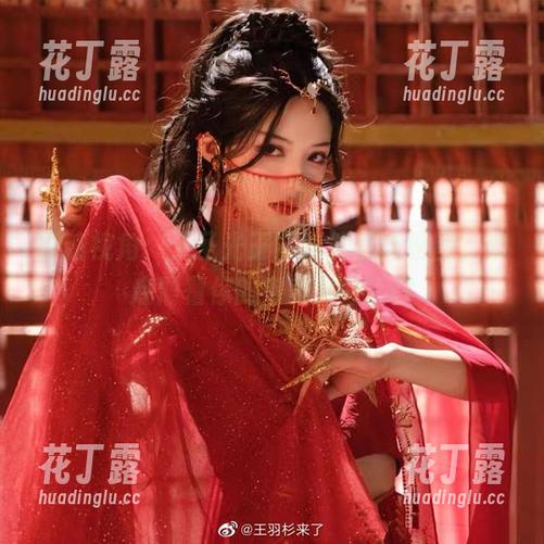 王羽杉 销魂视角:无圣光王羽杉裤里丝原图,彻底颠覆你的审美体验.txt