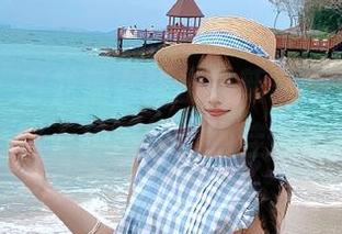 微密圈 - 白龙猫女释出最新美图，油光黑丝凸显万种风情与绝佳气质.txt