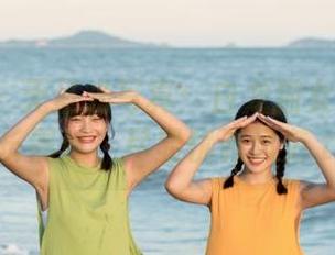 微密圈 - 无圣光写真：白龙猫女空姐2.0加长黑丝，尽显优雅风范.txt