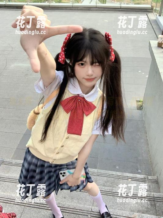 秀人网-Olivia童安琪 秀人网 - Olivia童安琪少女写真,高清壁纸中尽显青春的无限可能.txt