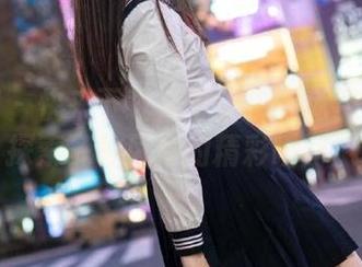 秀人网 - 快来下载九千柒柒的免费礼服图包，探索多种风格的精彩瞬间！.txt