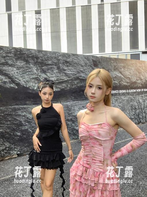 秀人网 - 伍晓丽Shirley高跟鞋摄影套图：每一张作品都让你心动不已.txt
