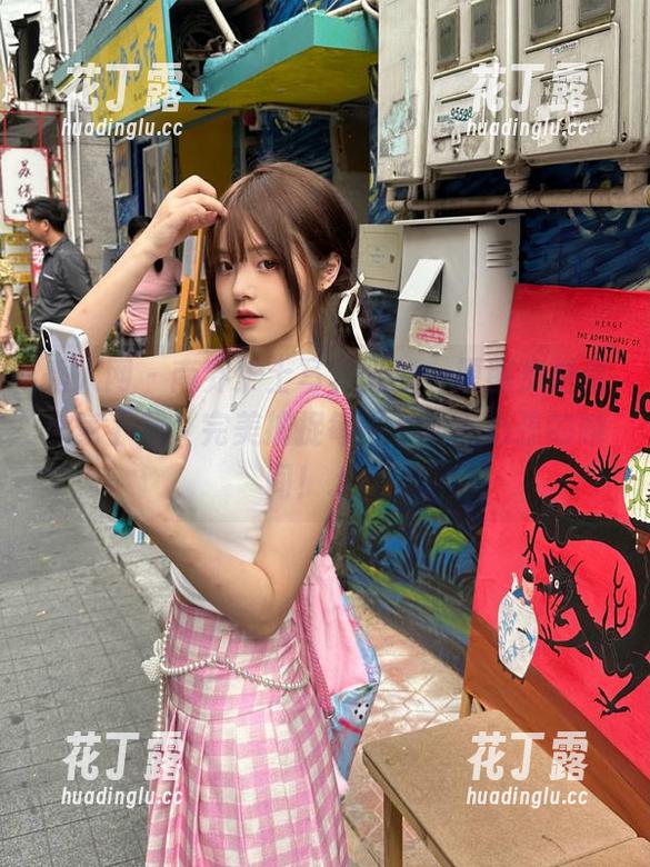 秀人网-南乔 秀人网 - 南乔护士写真上线,原图免费供大家下载,完美捕捉每一个动人心弦的瞬间!.txt