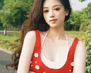 秀人网 - 走进卡卡酱的肉丝写真艺术，分享她的原图创作灵感与心得！.txt