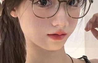 秀人网 - “呆呆的瑞BB”妹妹私房写真合集：看她如何在傻与美之间游刃有余.txt