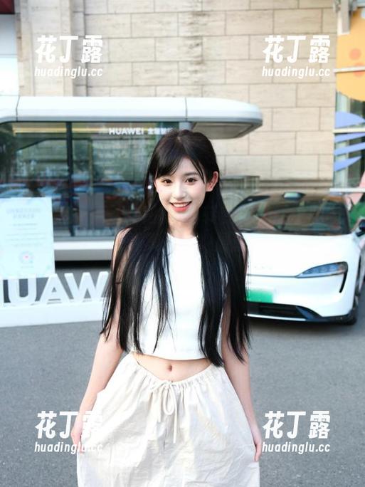 秀人网 - 牛仔裤的华丽转变：奶瓶土肥圆矮挫丑黑穷写真集资源，展现不同的美.txt