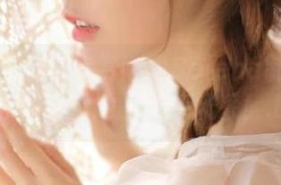 秀人网 - 在线欣赏娜露Selena制服写真，原图展示她的独特风采！.txt