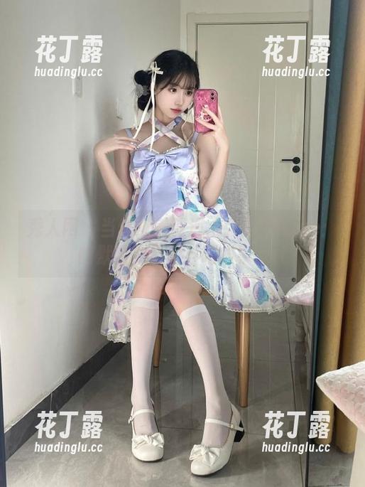 秀人网-张思允Nice 秀人网 - 当丝袜美臀遇上张思允Nice:幽默全集里的自嘲故事.txt