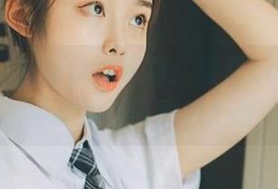 秀人网 - 独特泳池写真：智恩baby为你呈现的夏日图包.txt