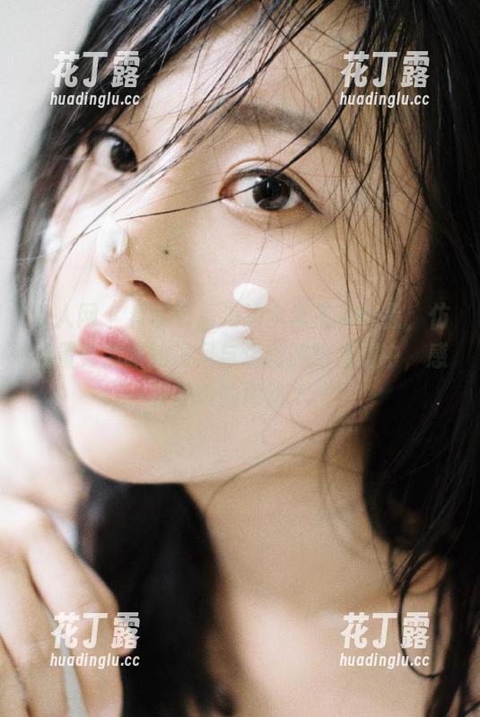 秀人网-李七喜 秀人网 - 看李七喜海边全套写真作品,仿佛置身清新的海风与温暖的阳光之中,感受生命的律动.txt