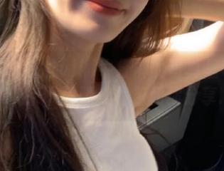 秀人网 - 从杜viki牛仔裤的写真里寻找灵感，快来下载精美图包和你分享.txt