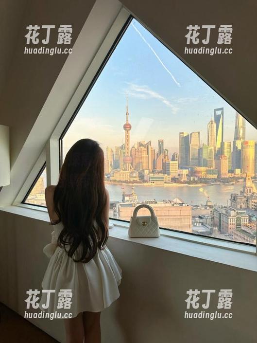 秀人网 - 探索杨晨晨Yome长裙之美，免费写真合集带你走进她的艺术世界！.txt