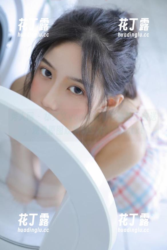 秀人网 - 林文文yooki泳衣写真独家放送，观看原图欣赏她的独特风格.txt